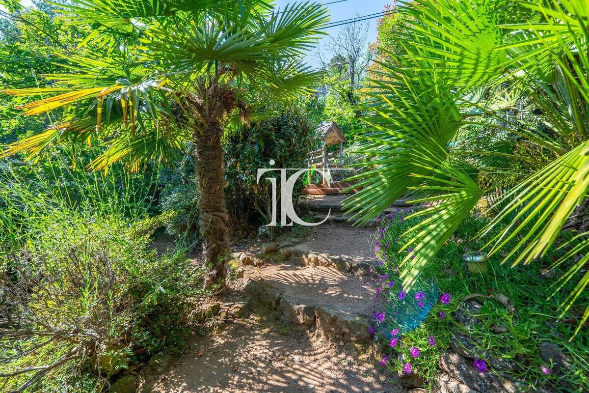 Maison à LABLACHERE