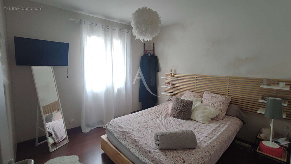 Maison à LA GENETOUZE