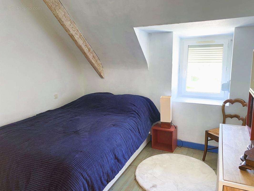 Propriété en pierre 208 m² dont 45 m² de véranda + grange 180 m² – Accessible PMR – 7000 m² – 20 min de Vannes! - photo 19