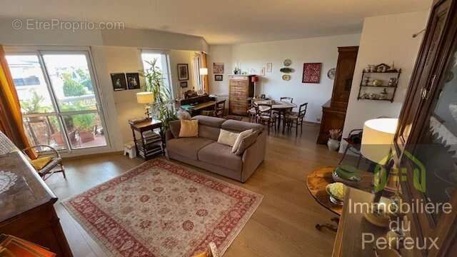 Appartement à LE PERREUX-SUR-MARNE