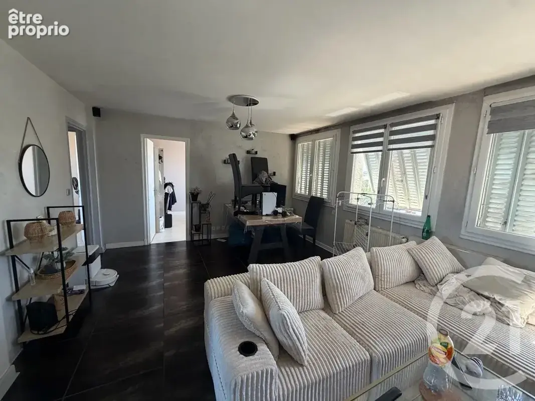 Appartement 4 pièces 67 m² à vendre à Aurillac (15000) - photo 2