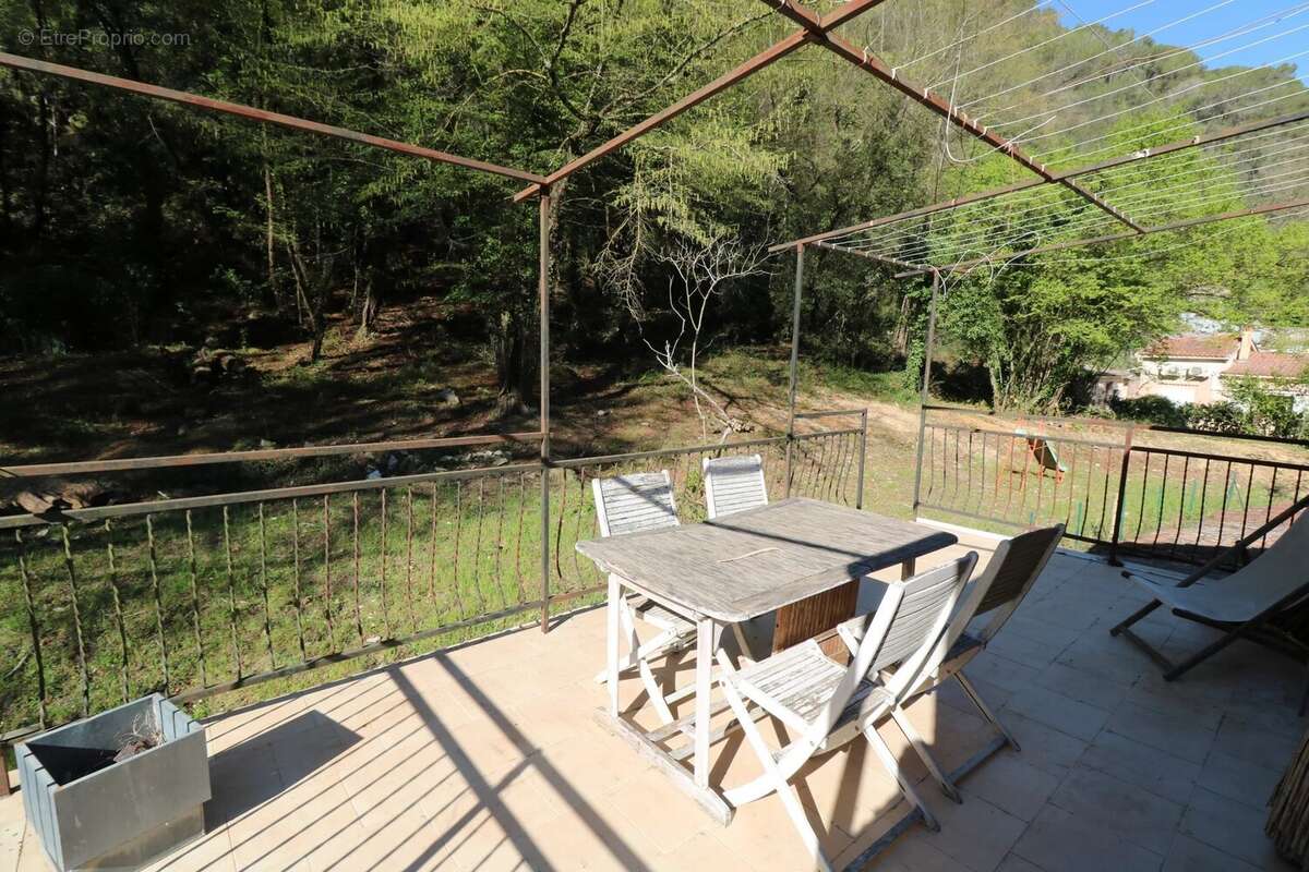 Maison à TOURRETTE-LEVENS