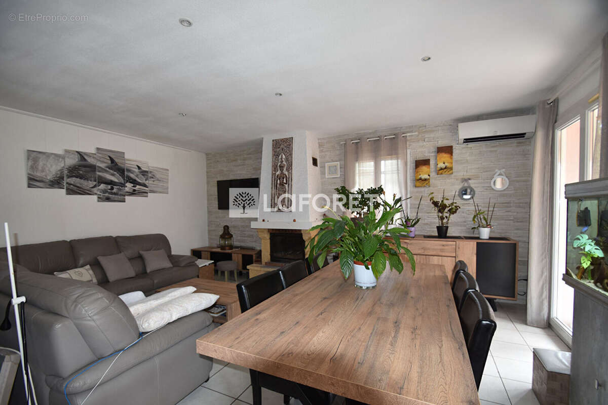 Maison à MONTAUROUX