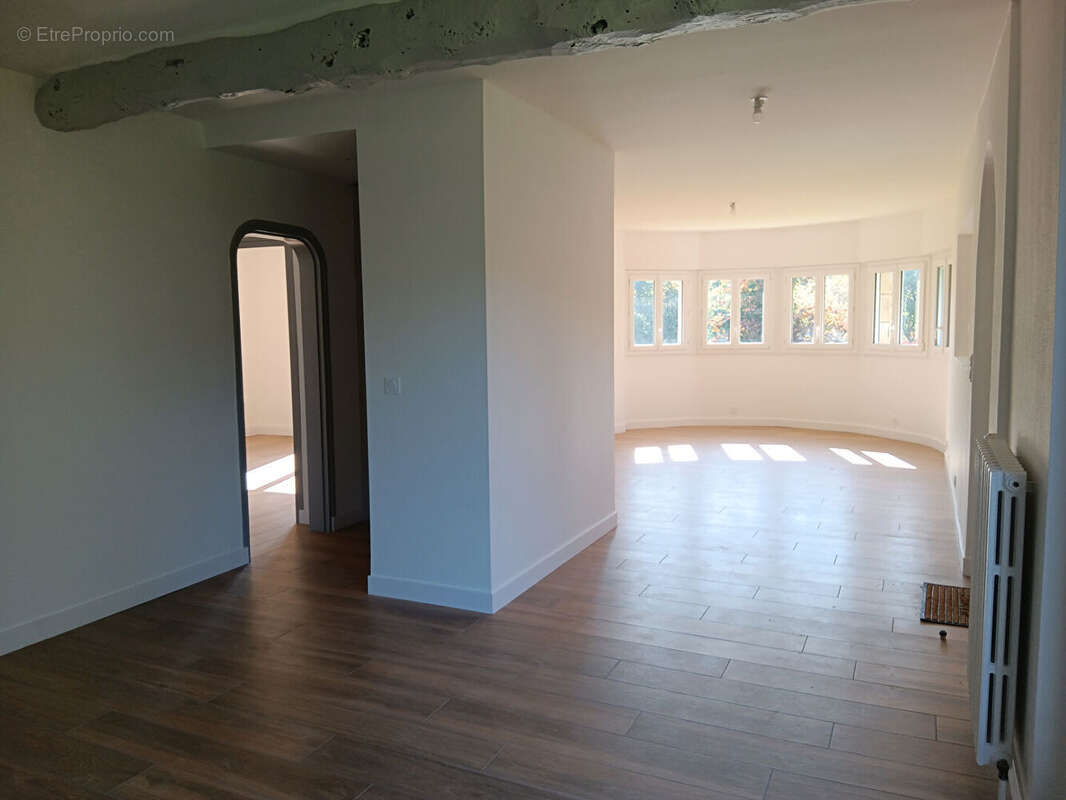 Maison à LOCOAL-MENDON