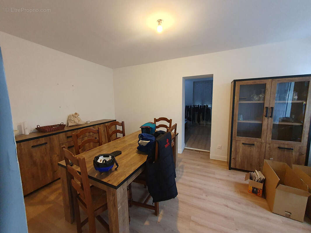 Maison à ORIGNY-SAINTE-BENOITE