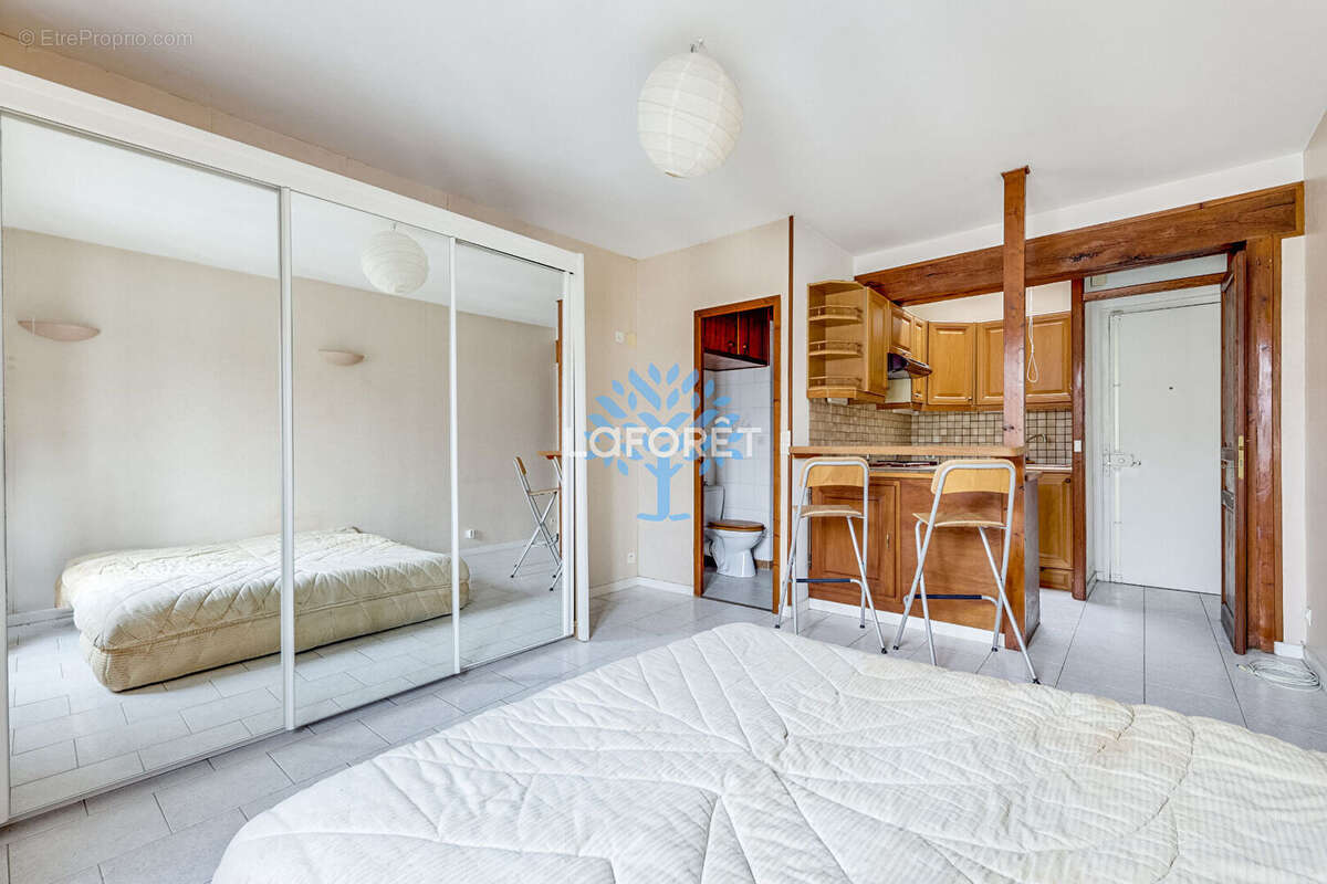 Appartement à PARIS-11E