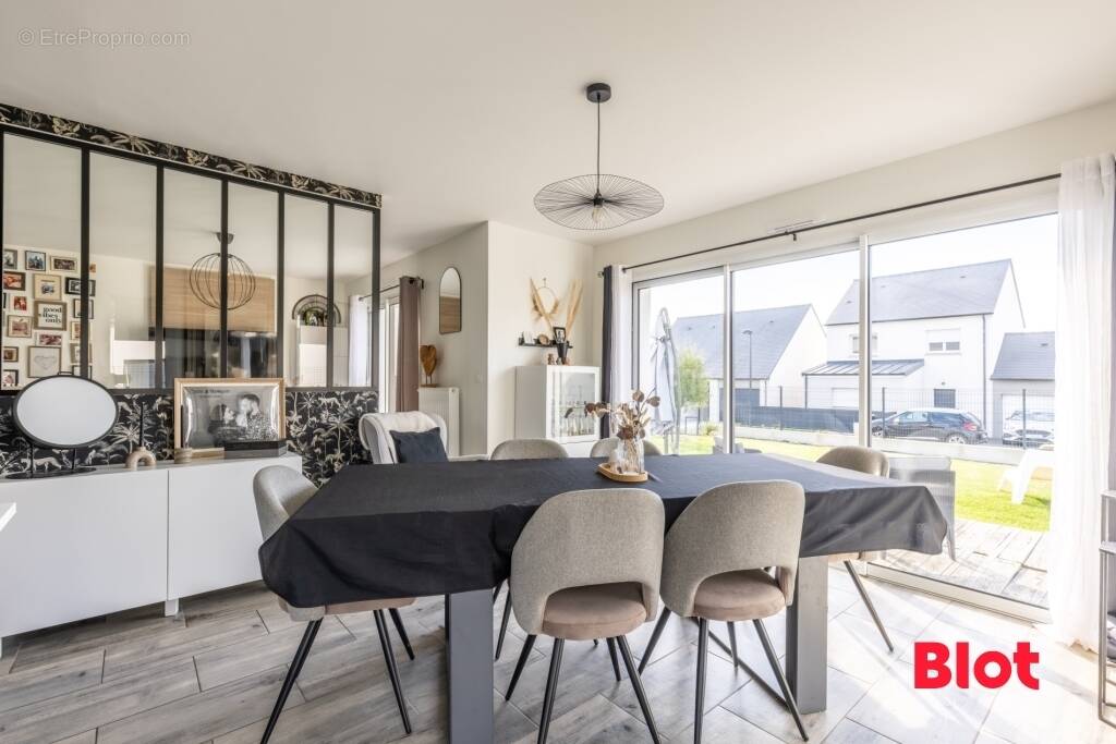 Maison à SAINT-AUBIN-DU-CORMIER