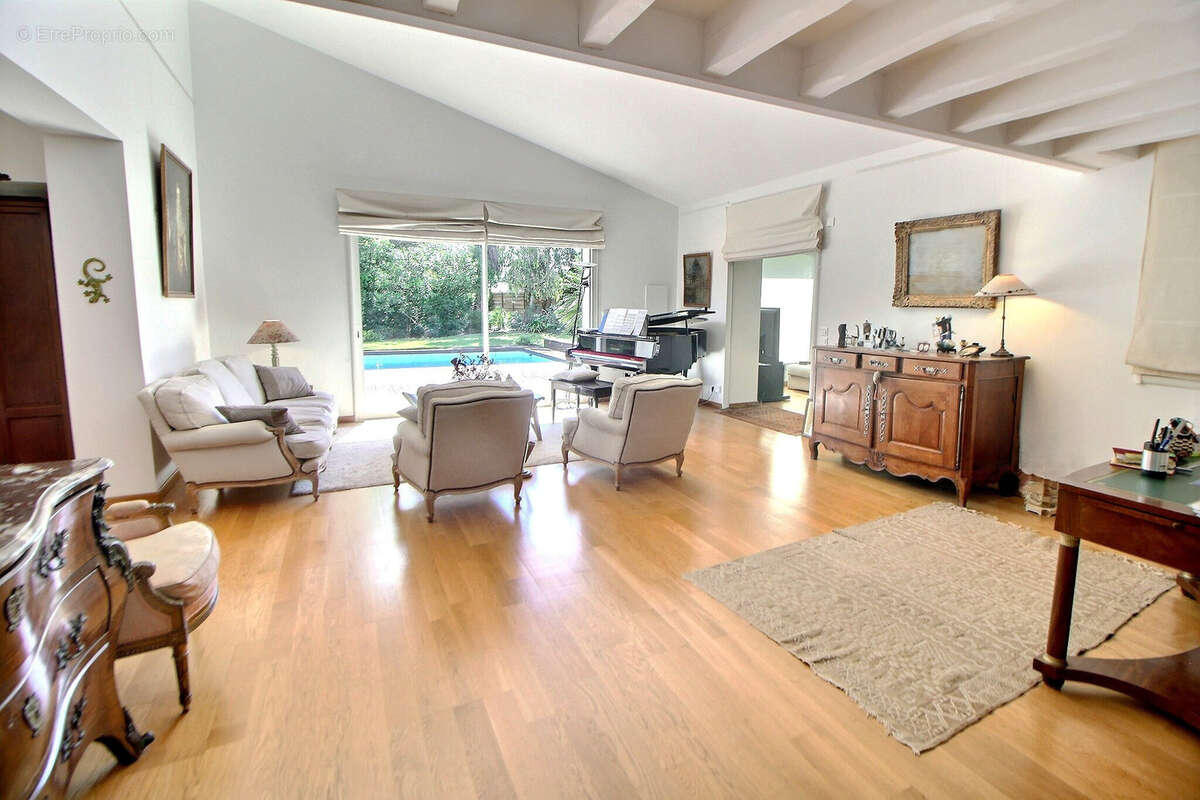 Maison à SAINT-CYPRIEN