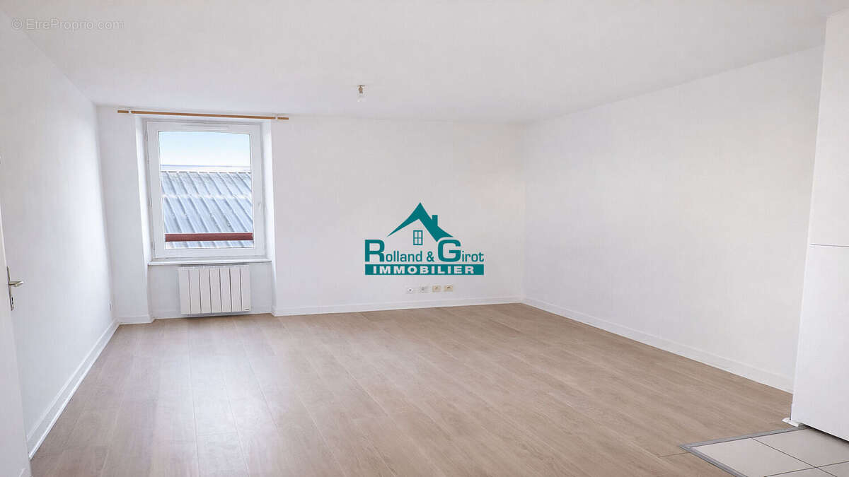 Appartement à LIFFRE