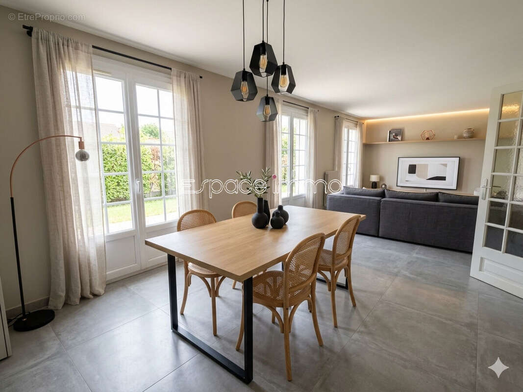 Maison à CAILLY