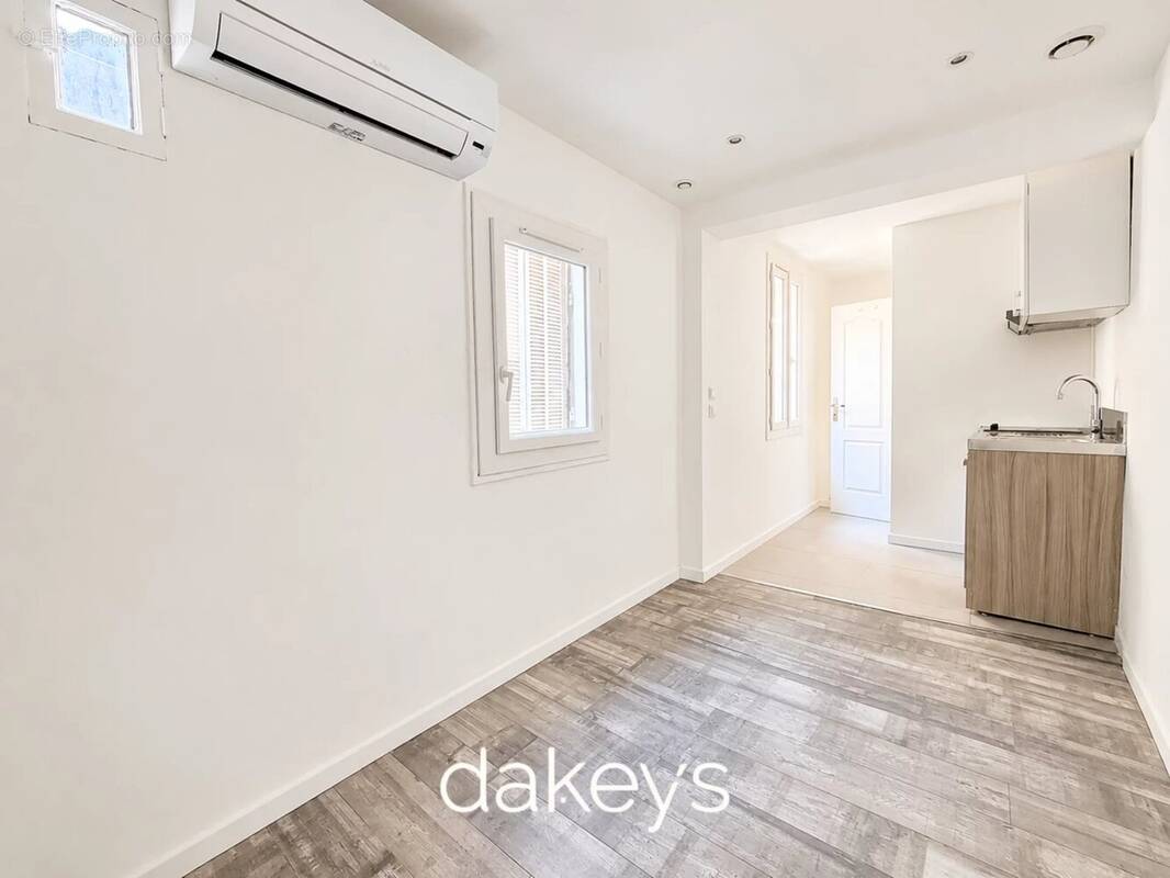 Appartement à MARSEILLE-6E