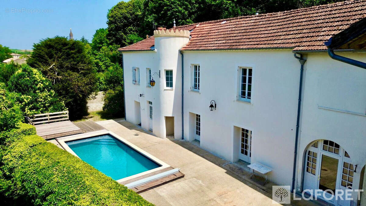 Maison à VERDELAIS