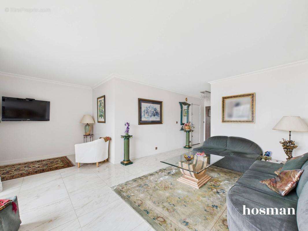 Appartement à PARIS-19E
