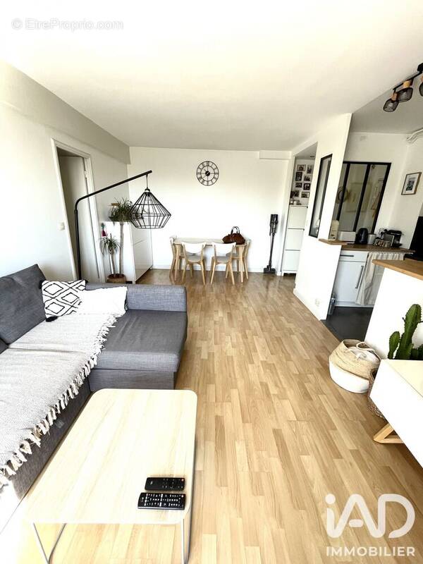 Photo 1 - Appartement à SAINT-MAUR-DES-FOSSES