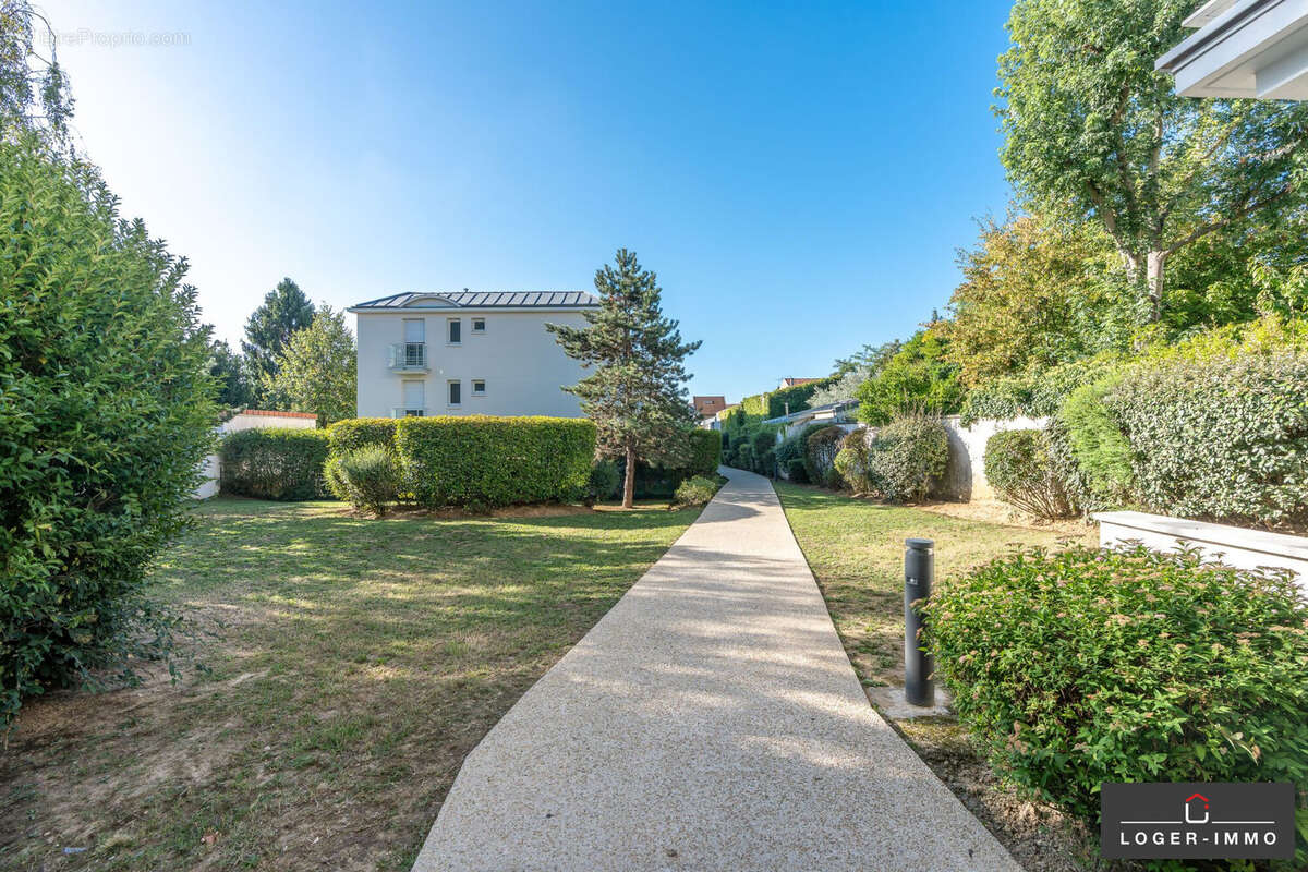 Appartement à LE PERREUX-SUR-MARNE