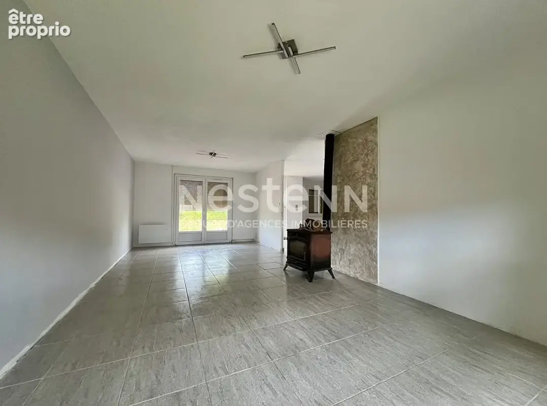 EVRES : Maison de plain pied, 4 pièces, 3 chambres, garage et jardin - photo 17
