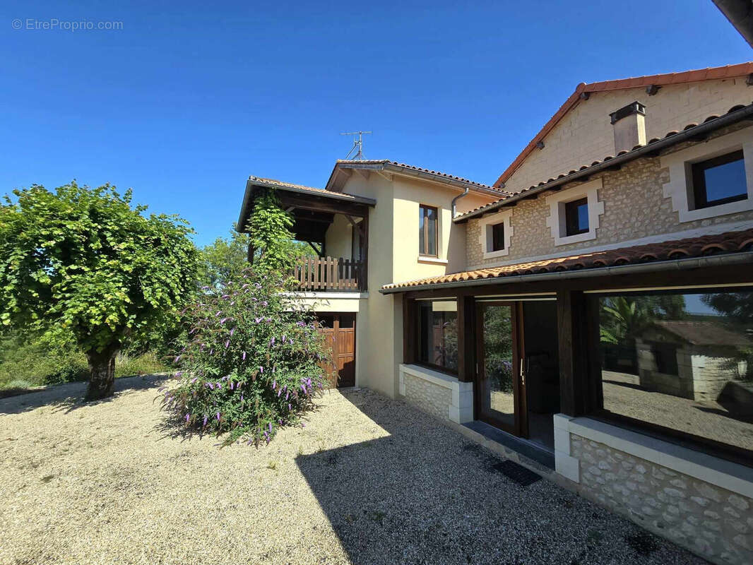 Maison à ALLEMANS