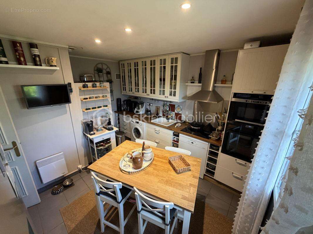 Maison à VERT-SAINT-DENIS