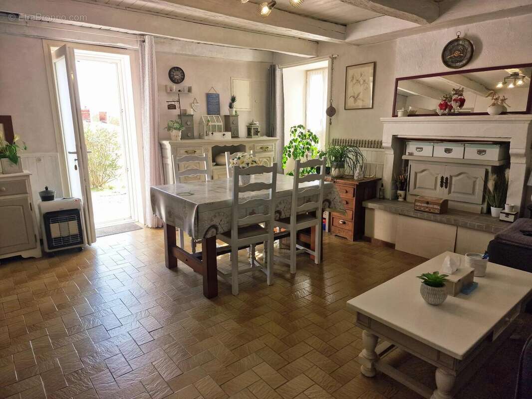 Maison 52 m² à Curzon  - photo 5