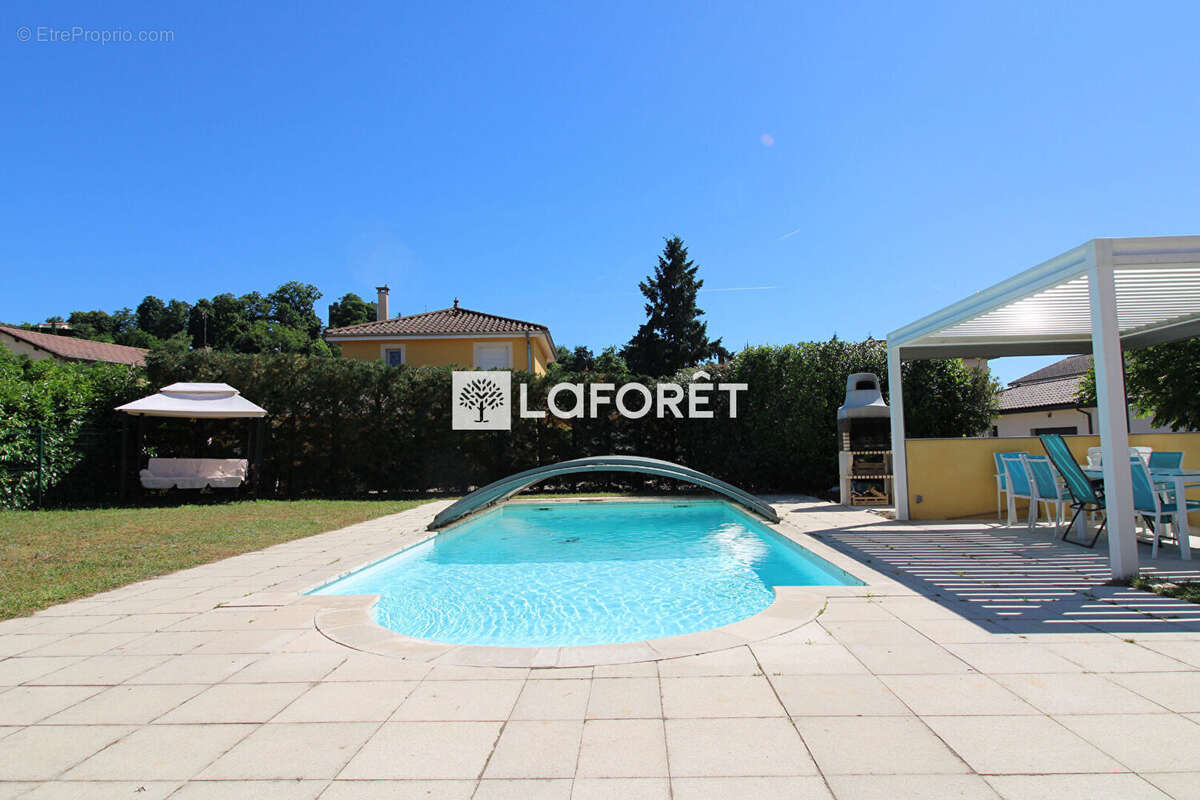 Maison à MONTMERLE-SUR-SAONE