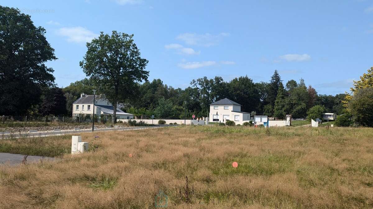 Terrain à LIGNOL