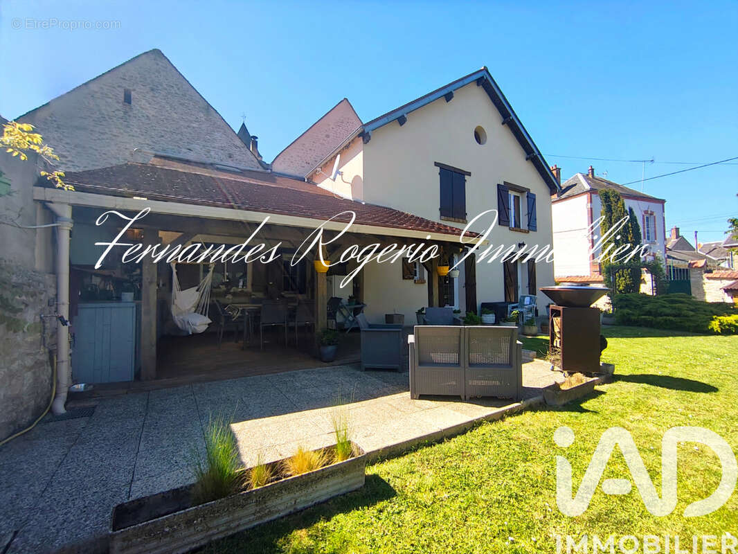 Maison 183 m² à Briarres-Sur-Essonne  - photo 3