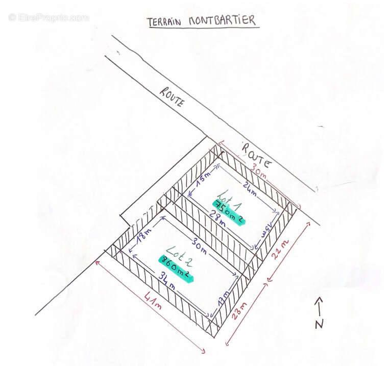 Terrain à MONTBARTIER