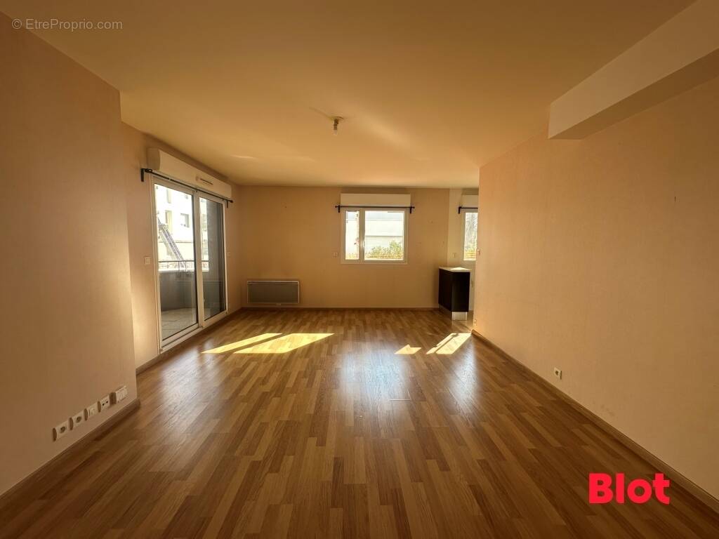 Appartement 64 m² à Rennes  - photo 2