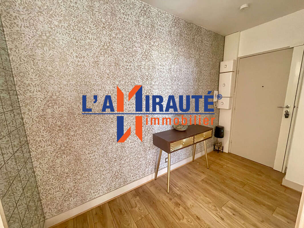 Appartement à SARTROUVILLE