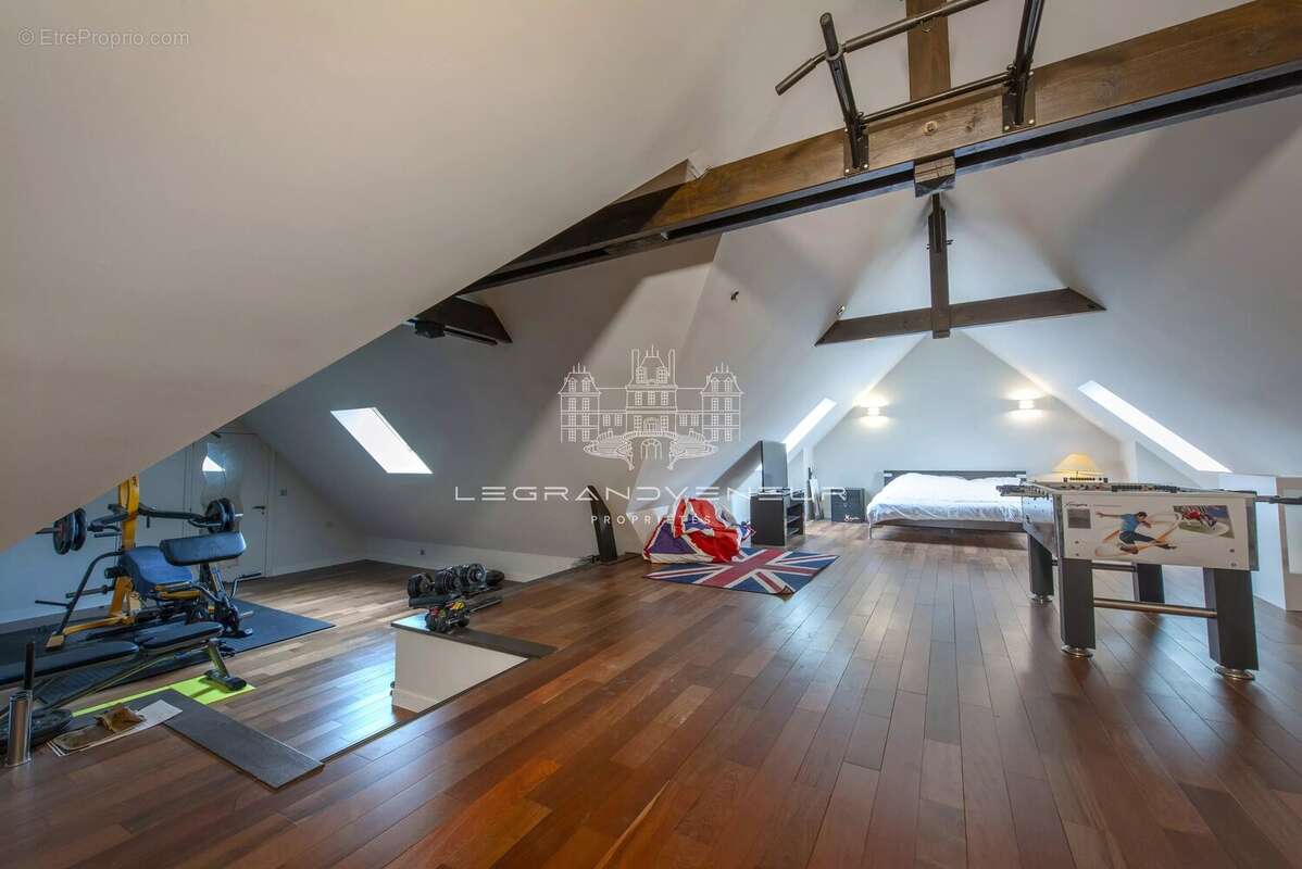 Maison à FONTAINEBLEAU