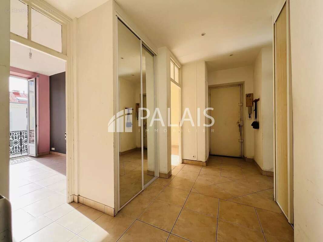 Appartement à NICE