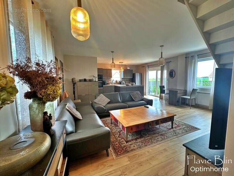 Maison à NEAUPHLETTE