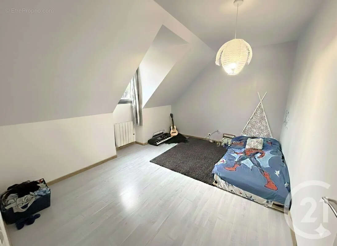 Maison à DAMMARTIN-EN-GOELE