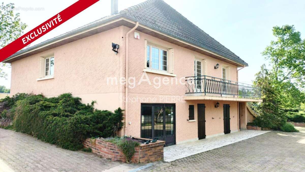 Maison à PREMILHAT