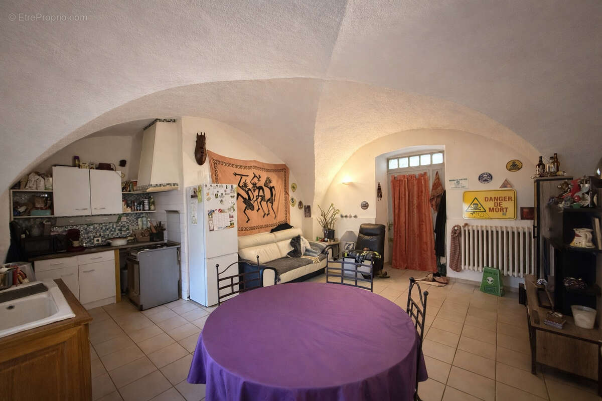 Appartement à CHATEAUNEUF-DU-RHONE