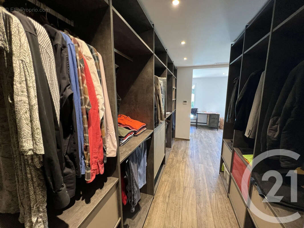 Maison 212 m² à Lucciana  - photo 17