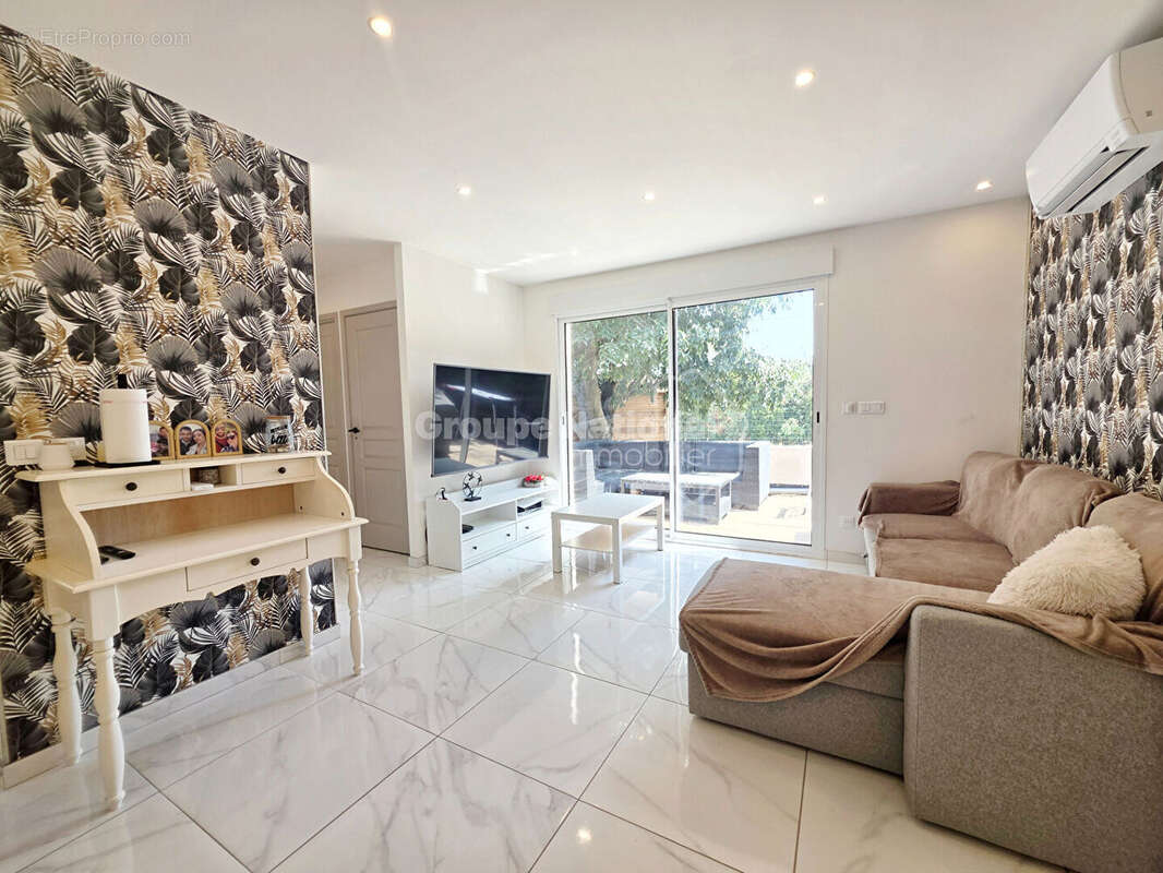 Maison de plain-pied rénovée,  80 m² , Miramas (13140) - photo 14
