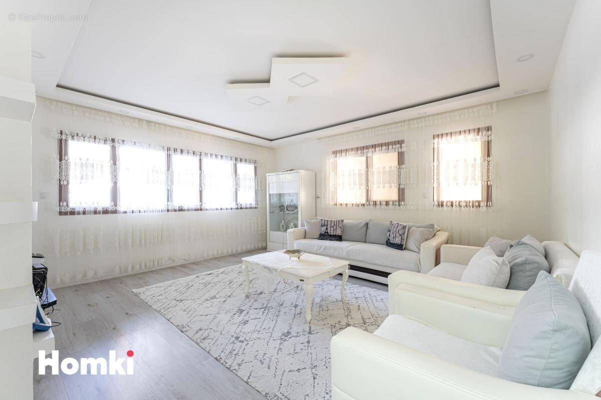 Appartement à MARSEILLE-13E