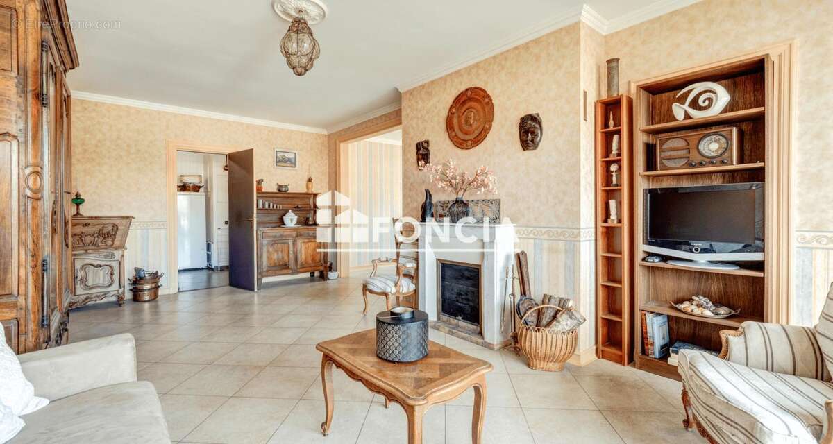 Appartement à NOISY-LE-ROI