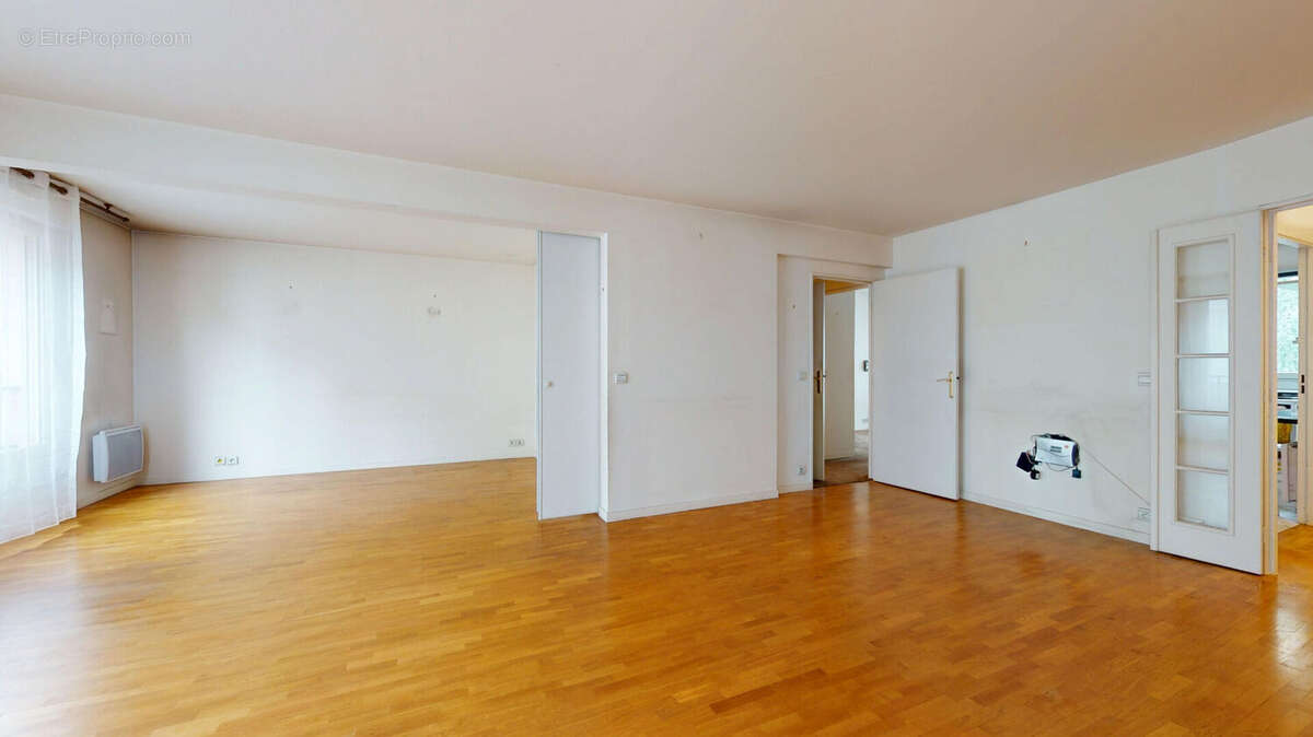 Appartement à PARIS-14E
