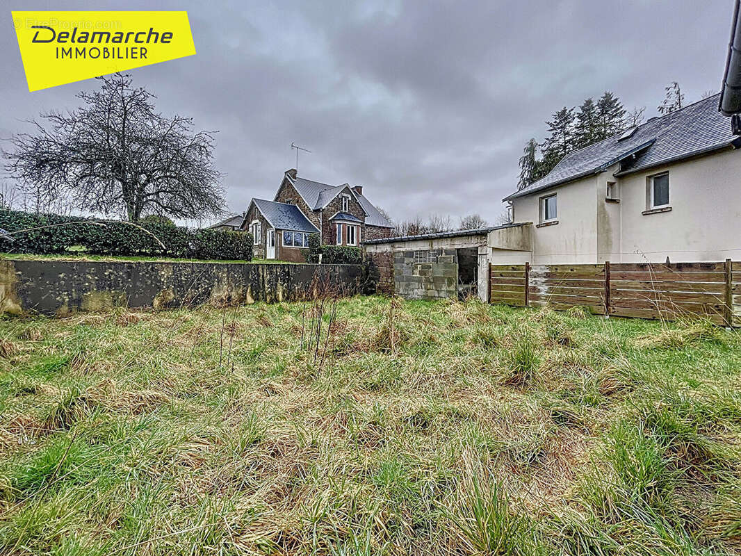 Maison à LA HAYE-PESNEL