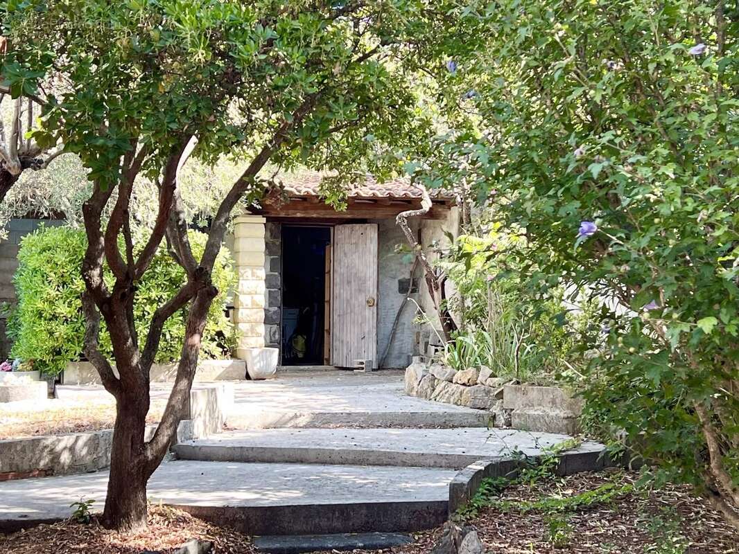 Maison à CAMPS-LA-SOURCE