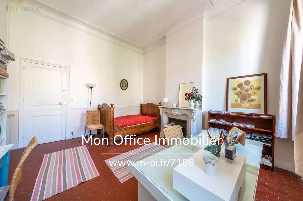 Référence : 7134-SKA - Maison 9 pièce(s) à Salon-de-Provence (13300) - photo 19
