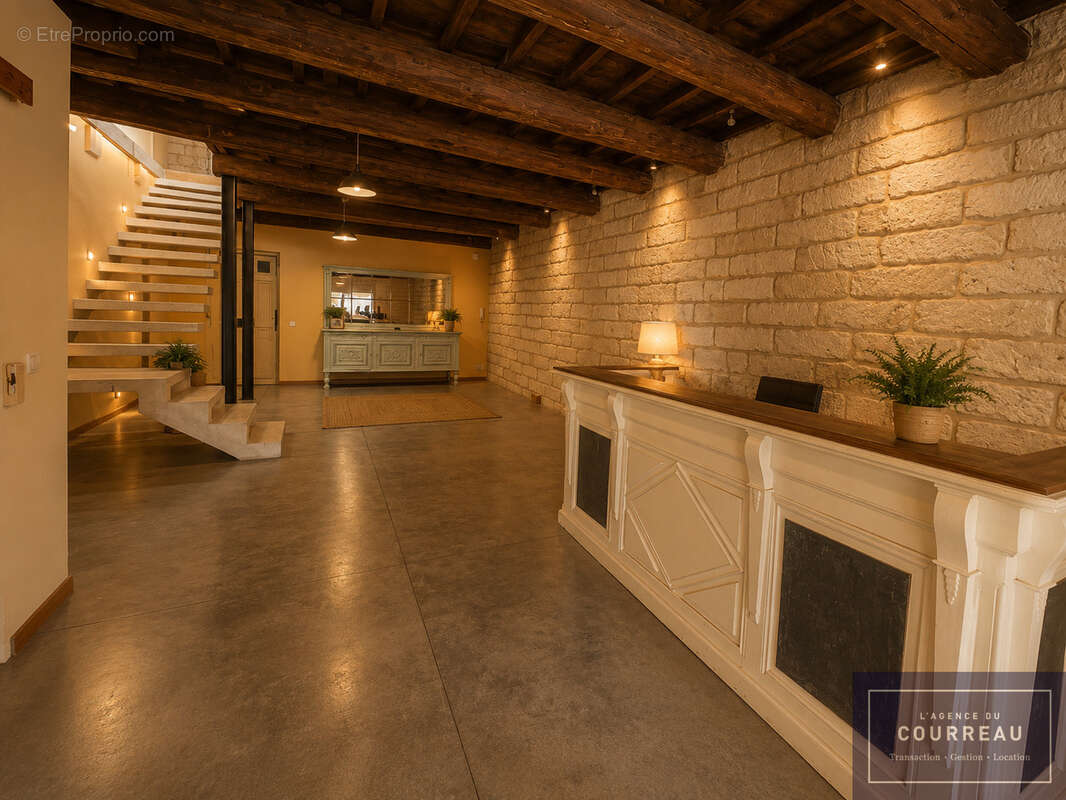 Fabrègues   Superbe maison vigneronne de 280 m2 avec jardin - photo 10