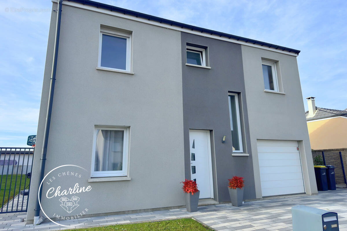 Maison à AMANVILLERS