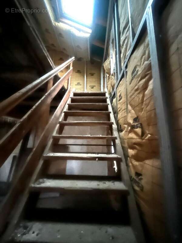 Appartement à ARS-SUR-MOSELLE