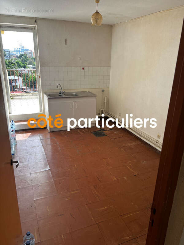 Appartement à POINTE-A-PITRE