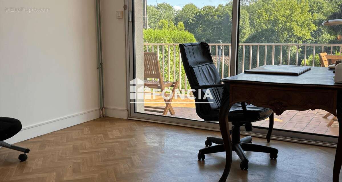 Maison à FONTAINE-LE-PORT