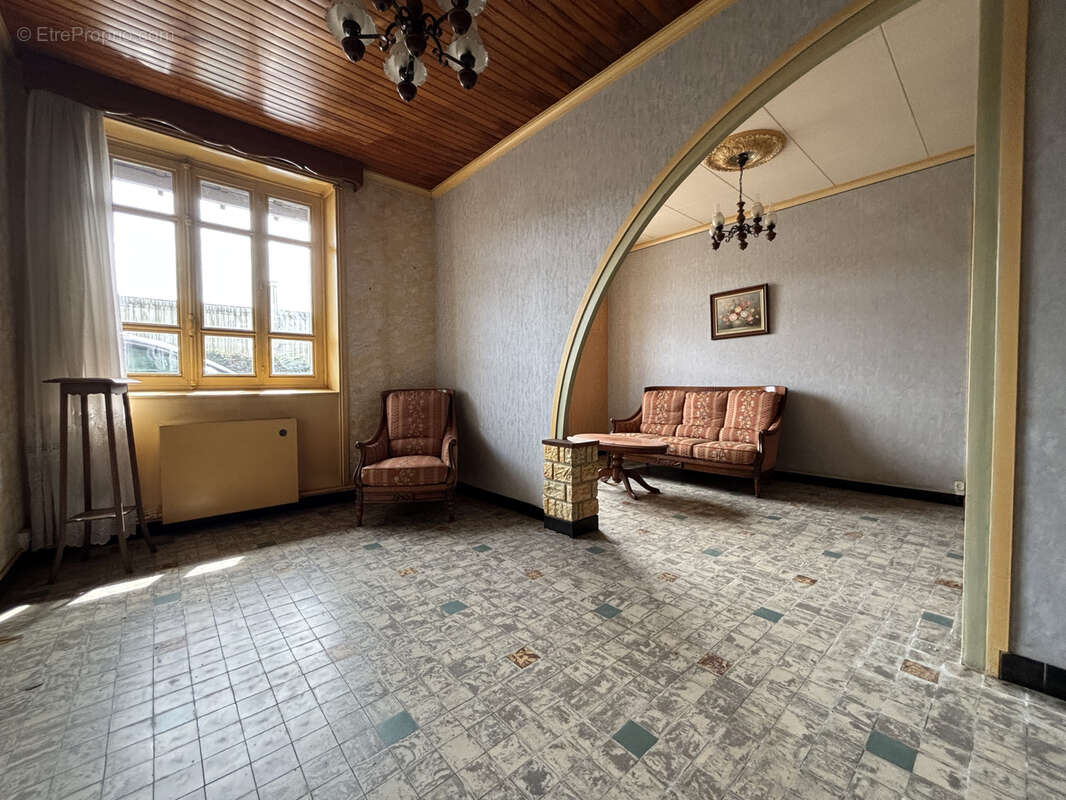 Maison à PONTCHARRA-SUR-TURDINE