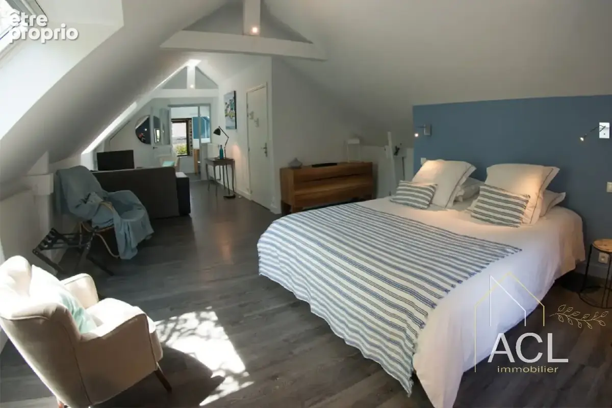 Maison en pierre rénovée avec espace bien-être et terrain constructible - photo 13